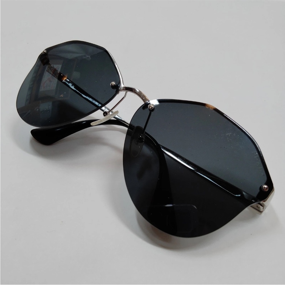 Prada Black Geometric Sunglasses with Case Authentic Made in Italy 66-15-140 - Picture 4 of 8